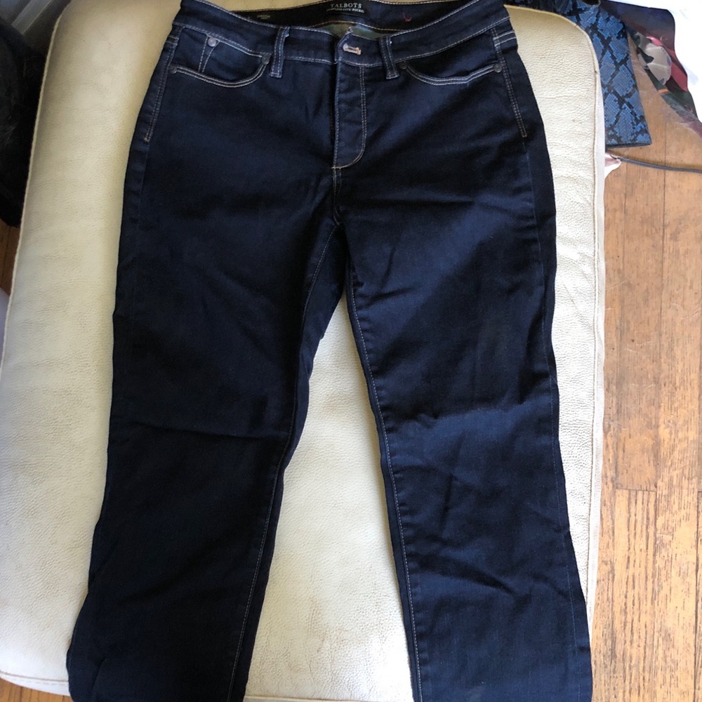 Talbots NWOT size 4, dark denim CURVY straight leg jeans - Picture 2 of 7